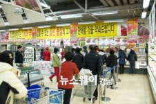 농협김해유통센터, 축산농가 돕기 우리 한우데이 행사