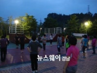 진주시 한밤체조교실 운영 ‘인기’