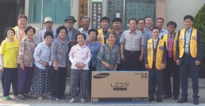 경산라이온스클럽, 압량면 경로당에 TV 기증