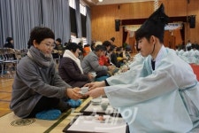 담양고서중학교, 존경과 감사 전하는 이색 졸업식 화제