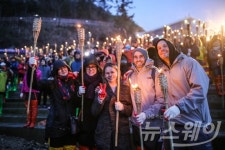 진도 신비의 바닷길 축제 개막…29일까지