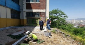 서울시의회 김기만 의원, 용곡초 주변 통학로 개설공사 현장 점검