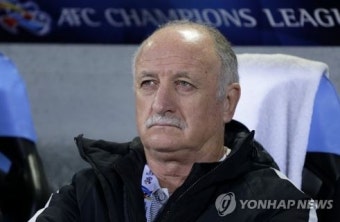 스콜라리 감독, 차기 한국 축구대표팀 사령탑?…축구협회 “사실 무근이다”