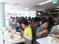 롯데마트 남원점 “삼계탕 나눔행사” 진행