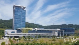 전남-경기도 상생 나눔 태양광발전 첫 장학금 기탁