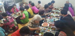 경산시, 용성면 외촌리 어르신들 위한 ‘사랑의 밥차’ 운영