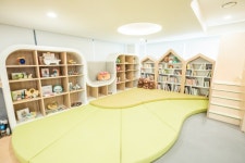 라인, 자녀돌봄 지원 ‘라인 차일드+케어센터’ 운영