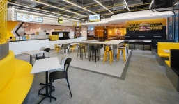 “노브랜드 버거의 미래를 담다”…시그니처 매장 ‘역삼역점’ 오픈