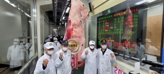 영암 김용복 농가, 전국한우능력평가서 대통령상 수상