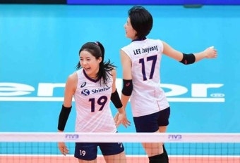‘학폭’ 이재영·다영 자매, 배구 국가대표 자격 ‘무기한 박탈’