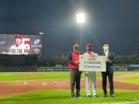 KIA 김태진 선수, 서울화이트치과병원 9월 MVP 선정