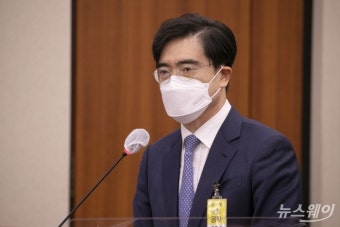 [NW포토]질의에 답하는 공영운 현대자동차 사장