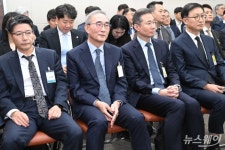 [한 컷]과방위 종합국감 증인 출석한 임봉호·김영섭·김경훈·윤태양