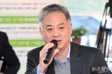 [한 컷]ERT 폐배터리 수거 캠페인 소개하는 박경중 LG유플러스 상무