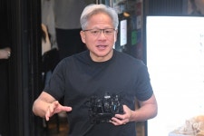 [단독]젠슨 황 엔비디아 CEO, 강남 PC방 간다…엔씨·크래프톤 회동
