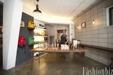 남성 편집숍 맨케이브 화제만발