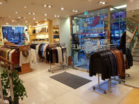 이태원 가죽모피전문숍 퍼스트에비뉴 옴니채널로 화제