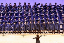 경복초등학교, 개교 60주년 맞아 동문 권순일 디자이너와 새 졸업 가운 선봬