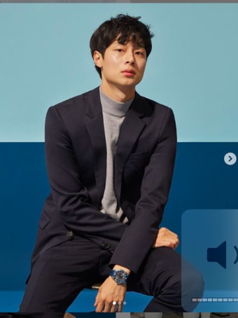 김충재, 샤이니 키 콘서트  비매너 관람에 사과 “태블릿으로 그림 그려 죄송하다”