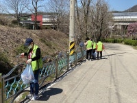의왕시 지역자율방재단, 오전천 일대 정화활동 전개