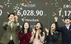코스피 사상 최초 6천선 돌파…개인 매수세 주도
