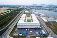 쿠팡 물류센터 관련 코로나19 확진자 102명...부천센터 2주간 영업정지