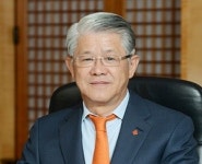 주유소·패션사업 버린 최신원 판단 옳았다...SK네트웍스, 사업재편 이후 수익성 개선 본격화