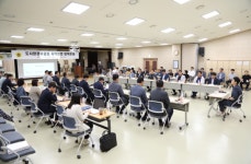 경기도의회 도시환경위원회, 주민들과 관양고 도시 개발사업 현안 논의