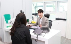 시중은행 전환한 iM뱅크, 원주에 첫 지점 오픈...현금·종이·대기좌석 없애고 기업 금융 위주로