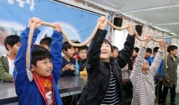 내손으로 만든 소시지 맛 일품