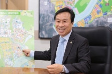 특색있는 교량·공공자전거 도시인프라를 관광 자원화