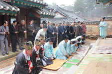 서산서 고운 최치원 선생 제향식