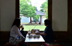 홍성 안회당서 차 한잔… 옛 정취 물씬