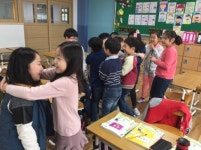 천안불무초 허그데이 캠페인