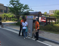 논산소방서, 아파트 주민 대상 경량칸막이 비상탈출 훈련