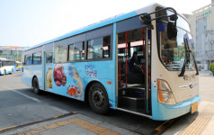 태안군, 새롭게 단장한 농어촌버스 눈에 확 띄네