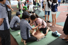 계룡소방서, 엄사사거리 심폐소생술 체험 부스 호응