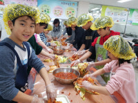 공주 호계초, 전통음식 김장 체험 가져