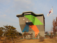 천안 도솔광장 인공암벽장 행정미비로 혈세낭비 빈축