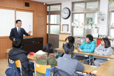 김덕배 홍성군의회 의장, 모교 후배에게 인생 특강