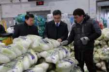 대전농협, 오정동 농협대전공판장 방문 설 성수품 점검