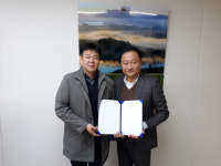 무지개농장, 충주시육상연맹에 계란 후원