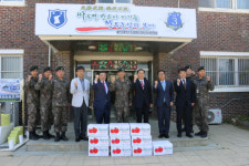서산세무서, 군부대 성금·위문품 전달