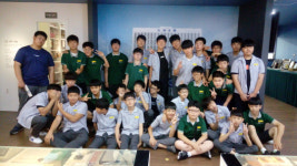 [사진뉴스] 우송중학교 2학년 2반 교사, 학생 32명 대전일보신문박물관 견학