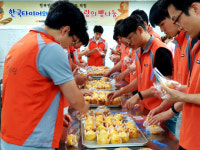 [사진뉴스] 한국타이어(주)대전공장 동그라미 봉사단, 사랑의 빵나눔 봉사