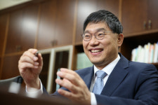 포용적 성장 관점 균형발전 의지 가장 중요