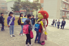 음성 대소초등학교, 행복 가득 등굣길 허그데이운영