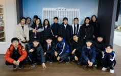 [사진뉴스] 충남논산 노성중학교 교사, 학생 18명 20일 신문박물관 견학