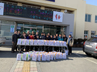 청남주민자치위 사랑의 쌀떡 전달