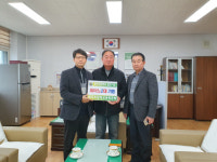 음성 생극초등학교 총동문회, 모교에 피아노 2대 기증